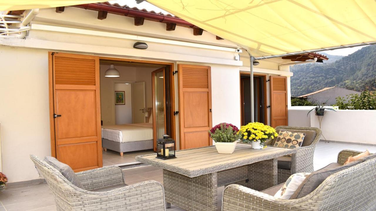 Platanus House Villa Meskla Exterior photo